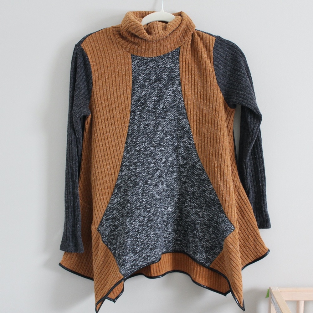 THML Sweater